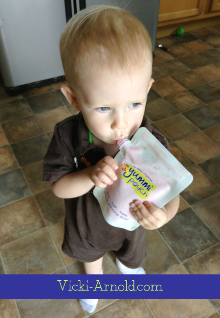 Yummi Pouch review & giveaway